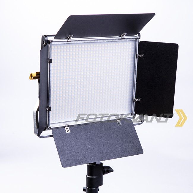 Fotokvant LED-660BD PRO светодиодная панель с шторками 660 светодиодов 3200-5600 К - фото